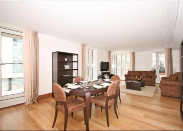  Image of 2 bedroom Flat to rent in Baker Street London NW1 at 219 Baker Street Marylebone Marylebone, NW1 6XE