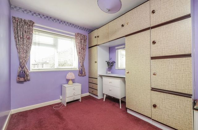  Image of 4 bedroom Semi-Detached house for sale in Parsons Mead Abingdon OX14 at Parsons Mead  Abingdon, OX14 1LL