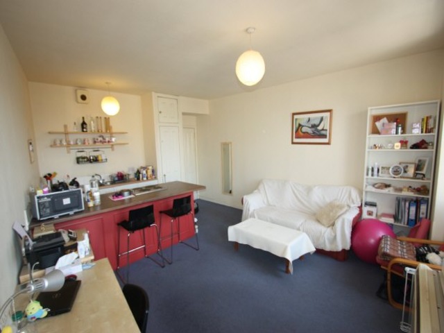  Image of 1 bedroom Flat to rent in St. Patrick Square Edinburgh EH8 at Edinburgh  Edinburgh, EH8 9EZ
