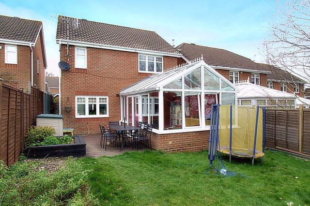  Image of 4 bedroom Detached house for sale in Peacock Close Chichester PO19 at Peacock Close  Chichester, PO19 6YD