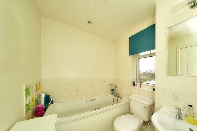  Image of 4 bedroom Detached house for sale in Peacock Close Chichester PO19 at Peacock Close  Chichester, PO19 6YD