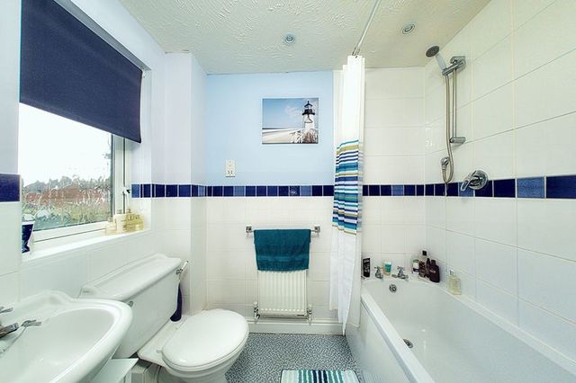  Image of 4 bedroom Detached house for sale in Peacock Close Chichester PO19 at Peacock Close  Chichester, PO19 6YD