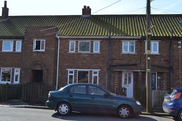  Image of 3 bedroom Terraced house for sale in Peploe Crescent New Holland Barrow-upon-Humber DN19 at Peploe Crescent  New Holland, DN19 7PP