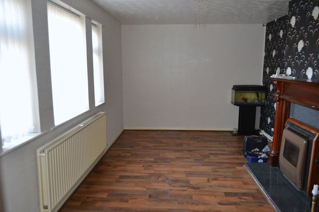  Image of 3 bedroom Terraced house for sale in Peploe Crescent New Holland Barrow-upon-Humber DN19 at Peploe Crescent  New Holland, DN19 7PP
