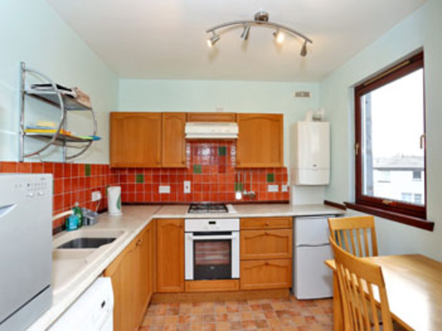  Image of 2 bedroom Flat to rent in Picktillum Place Aberdeen AB25 at City Centre Aberdeen Aberdeen, AB25 3AW