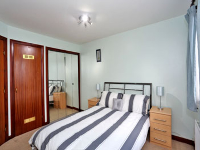  Image of 2 bedroom Flat to rent in Picktillum Place Aberdeen AB25 at City Centre Aberdeen Aberdeen, AB25 3AW