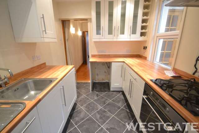  Image of 4 bedroom Terraced house to rent in Pitcroft Avenue Earley Reading RG6 at Pitcroft Avenue  Reading, RG6 1NN