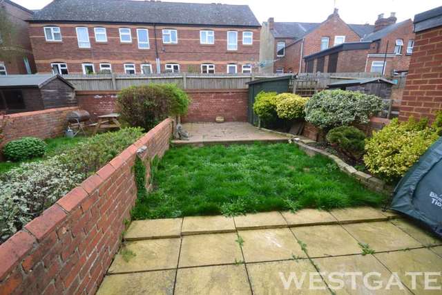  Image of 4 bedroom Terraced house to rent in Pitcroft Avenue Earley Reading RG6 at Pitcroft Avenue  Reading, RG6 1NN