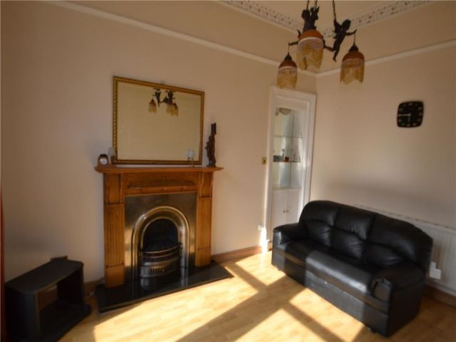  Image of 2 bedroom Flat to rent in Pollokshaws Road Glasgow G41 at Shawlands Glasgow Glasgow, G41 2HG