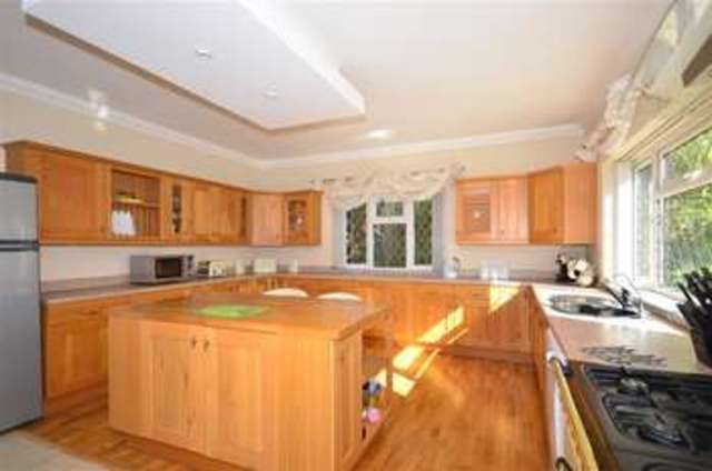  Image of 5 bedroom Detached house for sale in Poot Lane Upchurch Sittingbourne ME9 at Upchurch Sittingbourne Upchurch, ME9 7HL