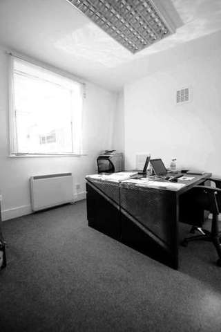  Image of Detached house to rent in Praed Street London W2 at Paddington W2 London, W2 1RL