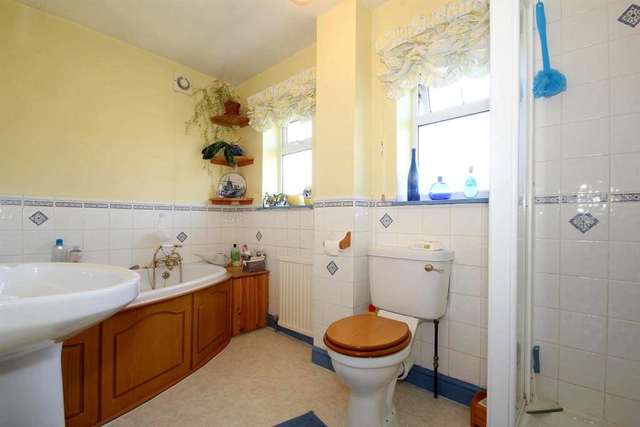  Image of 4 bedroom Semi-Detached house for sale in Prince Park Hemel Hempstead HP1 at Prince Park Boxmoor Hemel Hempstead, HP1 2AT