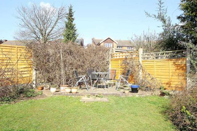  Image of 4 bedroom Semi-Detached house for sale in Prince Park Hemel Hempstead HP1 at Prince Park Boxmoor Hemel Hempstead, HP1 2AT