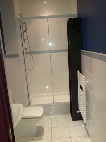  Image of 2 bedroom Flat to rent in Putney Bridge Road London SW18 at Putney, London, SW18 1NG