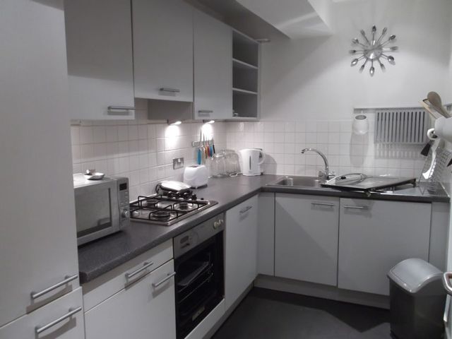  Image of 2 bedroom Flat to rent in Queen Street Glasgow G1 at City Centre Glasgow Glasgow, G1 3DS