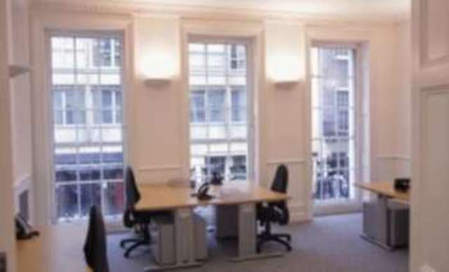  Image of Detached house to rent in Queen Street London W1J at Green Park W1J London, W1J 5PA
