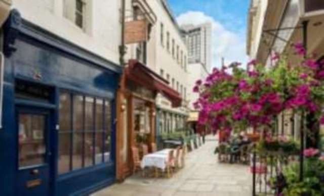  Image of Detached house to rent in Queen Street London W1J at Green Park W1J London, W1J 5PA