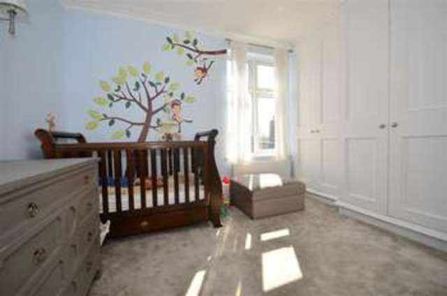  Image of 2 bedroom Flat for sale in Queens Road Loughton IG10 at Loughton Essex Loughton, IG10 1RR