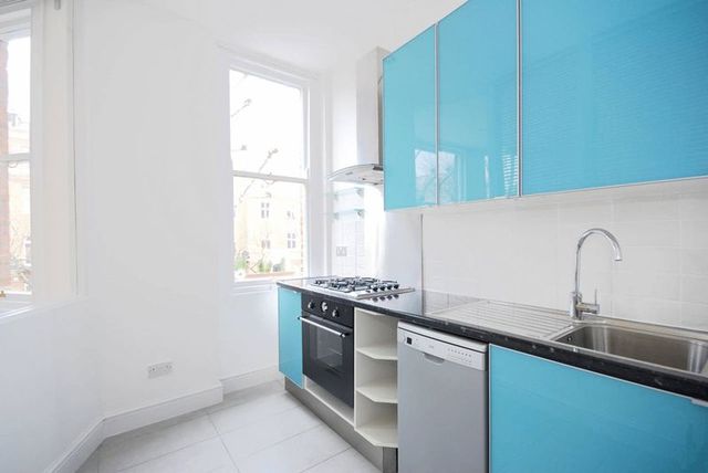  Image of 1 bedroom Flat to rent in Randolph Avenue London W9 at Randolph Avenue Maida vale Maida Vale, W9 1PF