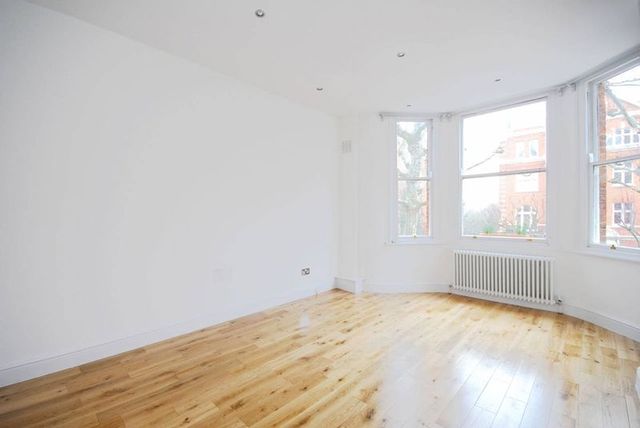  Image of 1 bedroom Flat to rent in Randolph Avenue London W9 at Randolph Avenue Maida vale Maida Vale, W9 1PF