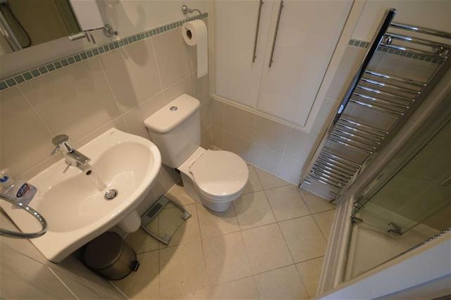  Image of 4 bedroom Property for sale in Ravenswood Drive Cheadle Hulme Cheadle SK8 at Ravenswood Drive Stockport Stockport, SK8 7DZ