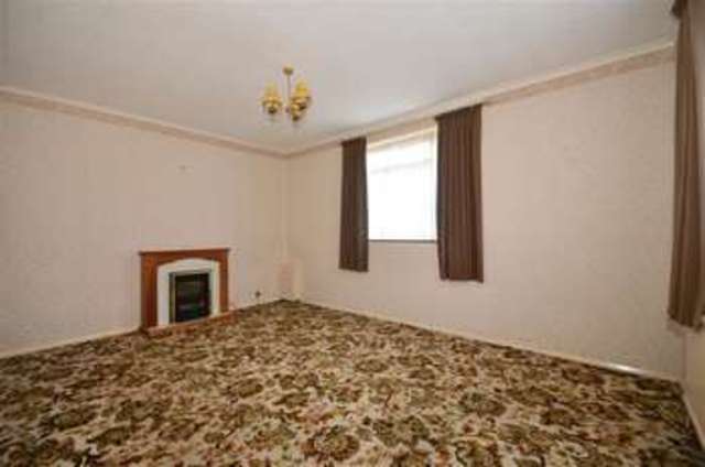  Image of 3 bedroom End of Terrace for sale in Recreation Avenue Snodland ME6 at Snodland Kent Snodland, ME6 5DX