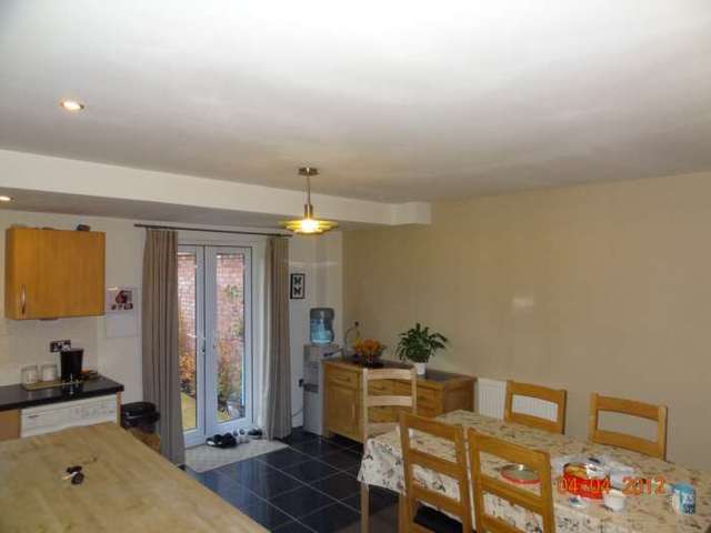  Image of 4 bedroom Town House to rent in Ridgway Road Leicester LE2 at Ridgeway Road  Leicester, LE2 3LH