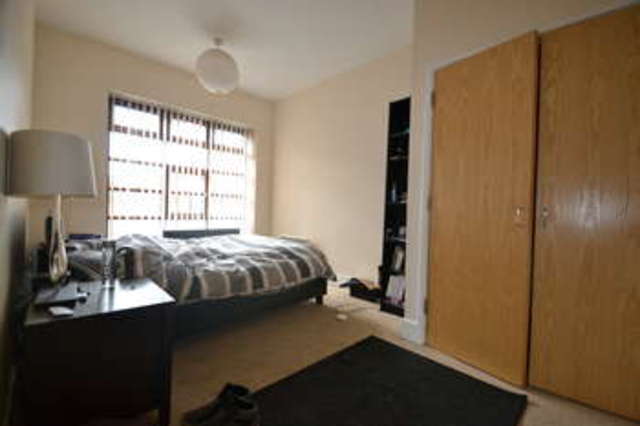  Image of 3 bedroom Flat to rent in Riga Mews London E1 at Commercial Road  Aldgate, E1 1LL