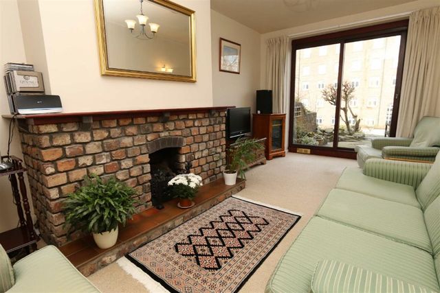  Image of 4 bedroom Property for sale in Roan Court Macclesfield SK11 at Macclesfield Cheshire Macclesfield, SK11 7AQ