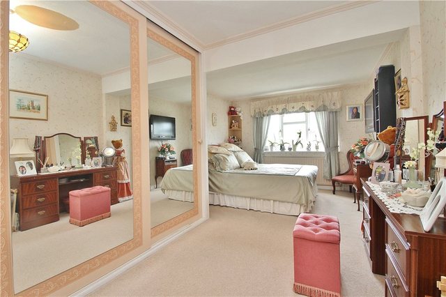  Image of 3 bedroom Detached house for sale in Rosehill Avenue Horsell Woking GU21 at Horsell Surrey Horsell, GU21 4SD