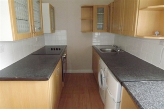  Image of 2 bedroom Flat to rent in Royal Street Gourock PA19 at Gourock Inverclyde Inverclyde, PA19 1PW