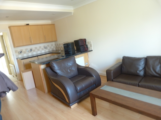  Image of 1 bedroom Flat to rent in Sandy Lane North Wallington SM6 at Sandy Lane North  Wallington, SM6 8JX