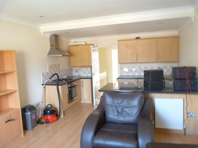  Image of 1 bedroom Flat to rent in Sandy Lane North Wallington SM6 at Sandy Lane North  Wallington, SM6 8JX