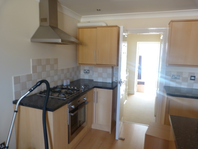  Image of 1 bedroom Flat to rent in Sandy Lane North Wallington SM6 at Sandy Lane North  Wallington, SM6 8JX