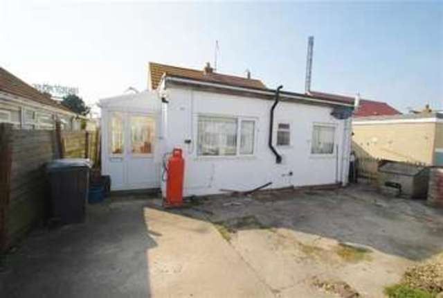  Image of 2 bedroom Bungalow for sale in Sea View Estate Ingoldmells Skegness PE25 at Ingoldmells, PE25 1LG