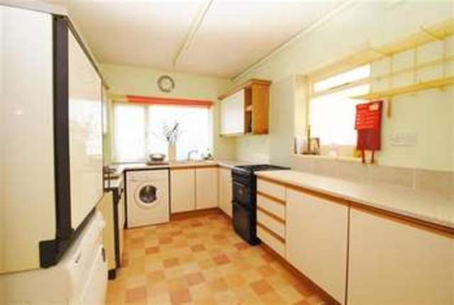  Image of 2 bedroom Bungalow for sale in Sea View Estate Ingoldmells Skegness PE25 at Ingoldmells, PE25 1LG