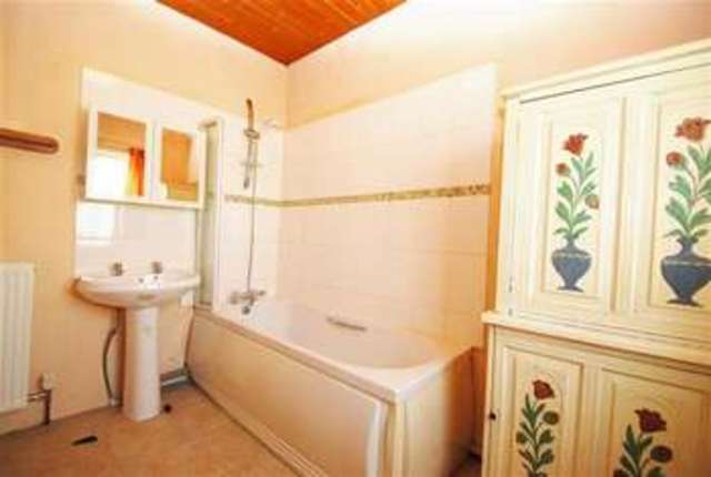 Image of 2 bedroom Bungalow for sale in Sea View Estate Ingoldmells Skegness PE25 at Ingoldmells, PE25 1LG