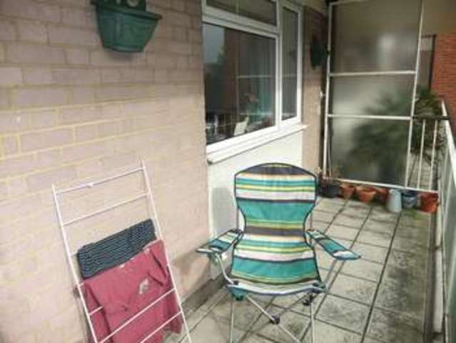  Image of 1 bedroom Flat for sale in Selwyn Road Eastbourne BN21 at 29 Selwyn Road  Eastbourne, BN21 2LF