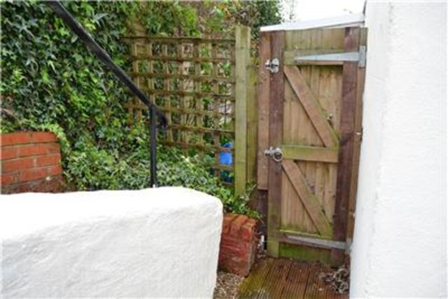  Image of 2 bedroom Semi-Detached house to rent in Hollington Old Lane St. Leonards-on-Sea TN38 at East Sussex, TN38 9DR