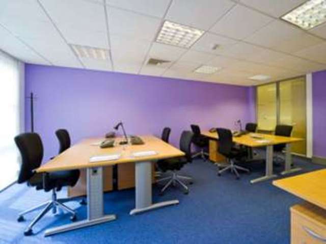  Image of Detached house to rent in Sheen Road Richmond TW9 at Richmond TW9 Richmond, TW9 1AE
