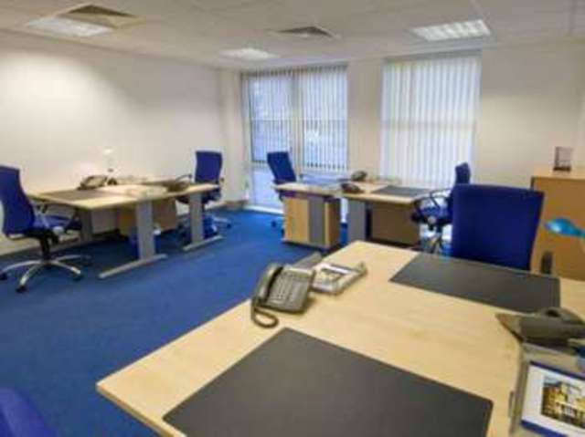  Image of Detached house to rent in Sheen Road Richmond TW9 at Richmond TW9 Richmond, TW9 1AE