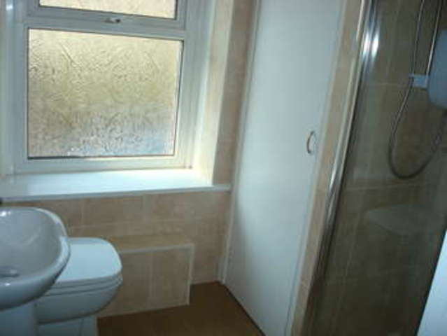  Image of 1 bedroom Flat to rent in Sherwell Lane Torquay TQ2 at Chelston Torquay Cockington, TQ2 6BG