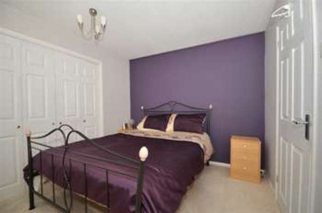  Image of 1 bedroom Ground Flat for sale in Shortlands Road Sittingbourne ME10 at Sittingbourne Kent Sittingbourne, ME10 3JU