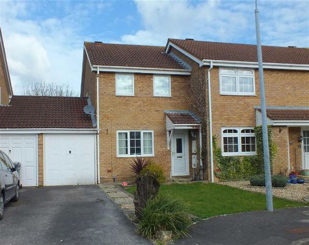  Image of 3 bedroom Property for sale in Shrewton Close Trowbridge BA14 at Shrewton Close Trowbridge Trowbridge, BA14 0XS