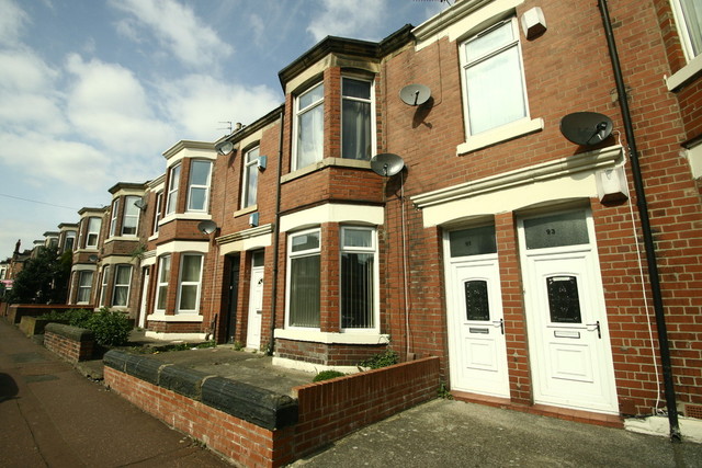  Image of 3 bedroom Flat Share to rent in Simonside Terrace Heaton Newcastle upon Tyne NE6 at Simonside Terrace  Newcastle Upon Tyne, NE6 5LF
