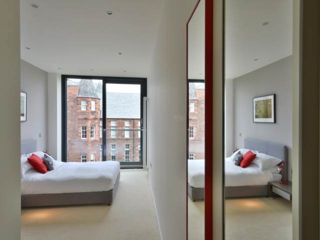  Image of 1 bedroom Flat to rent in Simpson Loan Edinburgh EH3 at Meadows Edinburgh Edinburgh, EH3 9GQ
