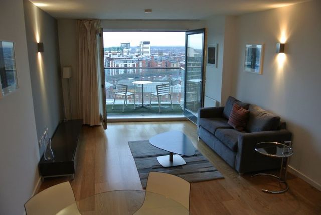  Image of 2 bedroom Apartment to rent in Goulden Street Manchester M4 at 49 Goulden Street  Manchester City, M4 5EN