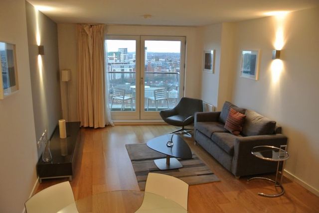  Image of 2 bedroom Apartment to rent in Goulden Street Manchester M4 at 49 Goulden Street  Manchester City, M4 5EN