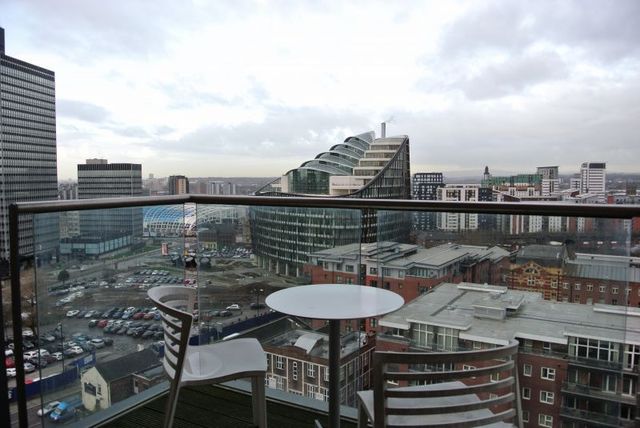  Image of 2 bedroom Apartment to rent in Goulden Street Manchester M4 at 49 Goulden Street  Manchester City, M4 5EN