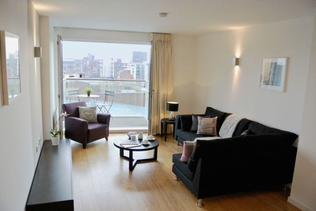 Image of 1 bedroom Apartment to rent in Goulden Street Manchester M4 at 49 Goulden Street  Manchester City, M4 5EN